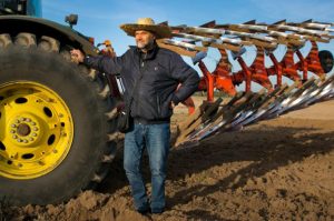 Запуск рынка земли, подорожание газа и проверки бизнеса: что ждет украинцев с 1 июля