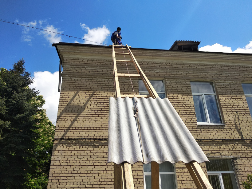 Наступний етап відновлення житлових будинків вздовж лінії розмежування на Донеччині розпочнеться восени