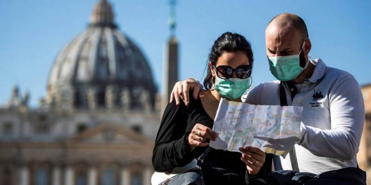 Туристам без прививок и ПЦР в Европе не рады: куда можно поехать украинцам в ЕС