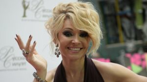 Беларусь просит Россию выдать известную певицу: ей грозит до 12 лет тюрьмы