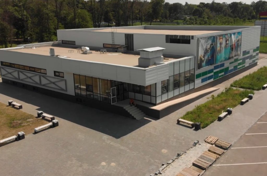 В Краматорске завершается строительство спортивно-оздоровительного комплекса с бассейном