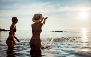 Лікарі перерахували хвороби, при яких не можна купатися в морі