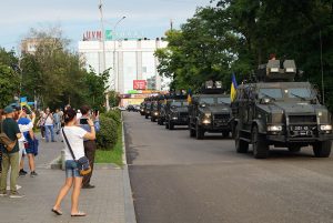 Краматорск отметил 7-летнюю годовщину освобождения многотысячной «Ходой»