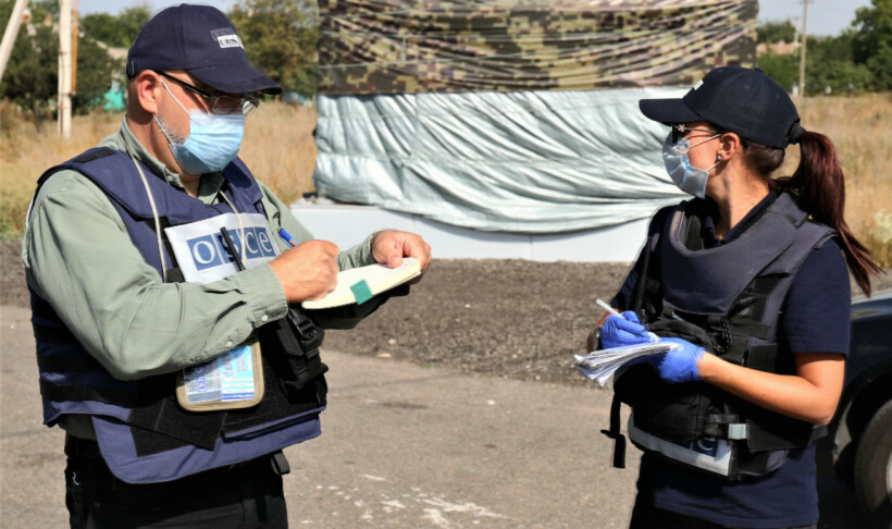 На Донбассе продолжает ухудшаться ситуация с безопасностью