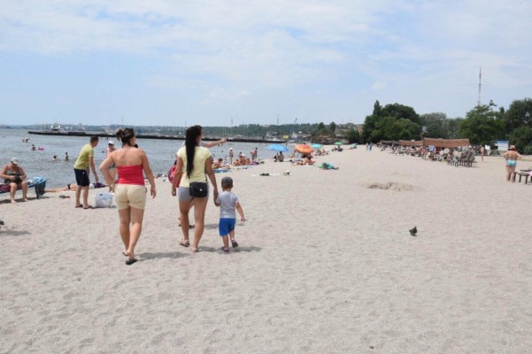 На каких пляжах в Донецкой области нельзя купаться
