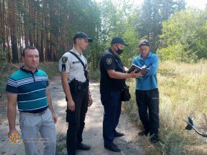 У хвойному лісі НПП “Святі гори” проведено профілактичний захід