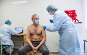 МОЗ планирует ввести повторную вакцинацию против коронавируса