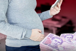 В Украине могут изменить порядок выплаты декретных: что известно