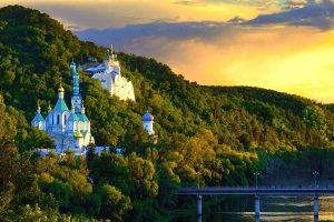 Для туристов: в Святогорске в национальном парке «Святые горы» появятся новые объекты