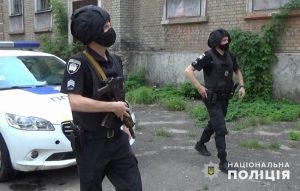 На охороняємому заводі у Слов’янську поліція попередила крадіжку кольорового металу