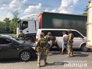 У Слов’янську поліцейські викрили групу ділків, які займалися збутом метамфетаміну