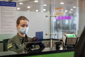 Въезд в Украину с 5 августа: новые правила карантина для граждан Украины и иностранцев