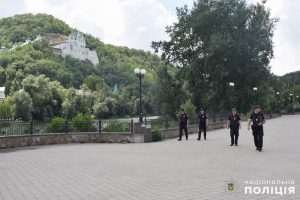 Поліція провела комплексне відпрацювання курортного Святогірська