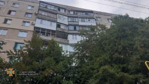 Не кидайте недопалки з балконів – подбайте про власну безпеку та безпеку оточуючих!