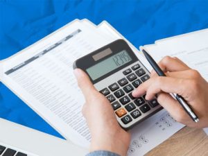 С 1 января «ФОПы» будут платить больше: на сколько вырастут ЕСВ и единый налог