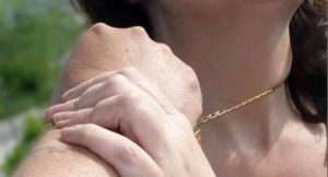 Полицейские привлекают к уголовной ответственности жителя Славянска, который ограбил женщину   