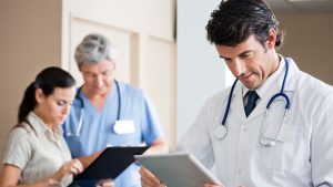 З 1 жовтня Україна повністю перейде на е-лікарняні