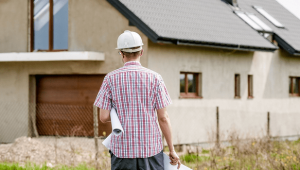 Соцвыплаты и покупка жилья. Что в проекте госбюджета-2022 предусмотрено для переселенцев