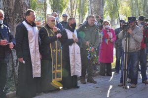 В Славянске открыли мемориальную доску Герою Украины Юрию Дяковскому