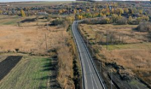 Заканчиваются работы по организации движения на участке автодороги между городами Доброполье и Краматорск