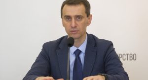 Глава МОЗ рассказал, при каких условиях отменят масочный режим в Украине