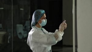 Список професій для обов’язкової COVID-вакцинації розширять – кого торкнеться