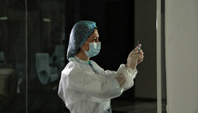 Список професій для обов’язкової COVID-вакцинації розширять – кого торкнеться