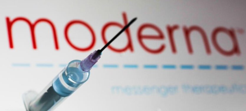 В Японии могут запретить вакцину Moderna для молодых мужчин