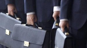 В Донецкой области больше всех получают госслужащие