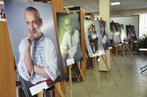 История и современность рядом: в Славянске открылась необычная фотовыставка 