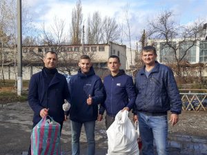 В Славянске будут срывать незаконно развешенную рекламу