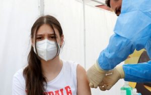 В Донецкой области начали прививать от COVID-19 детей от 12 лет