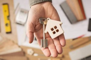 В Славянске срочно будут выкупать квартиры для переселенцев