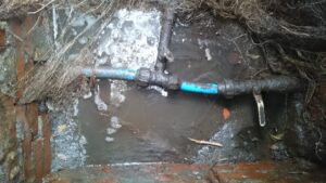 Славгорводоканал в ходе проверок нашел незаконную врезку. Наложен штраф