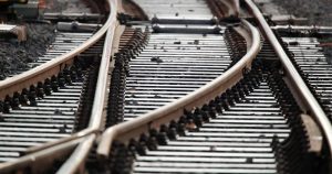 До 6 лет лишения свободы грозит жителю Черкасского, который разворовывал электросети железнодорожного участка