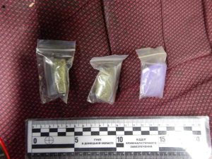 Искали «закладки»: В Лимане задержали двоих мужчин