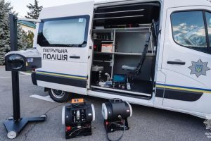 Полиция начинает проводить техосмотр транспорта прямо на дорогах