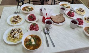 В учреждениях общего среднего образования Донбасса активно внедряется новое школьное меню