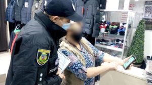 COVID-сертификат и врачебная тайна: Минздрав разъяснил полномочия полиции