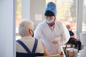 На Донеччині за добу понад 8,6 тис. осіб було щеплено проти COVID-19