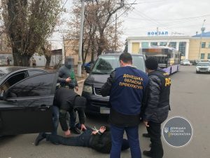 Вивозили до лісосмуги: мешканець Слов’янська найняв іноземців розібратись з колишнім робітником