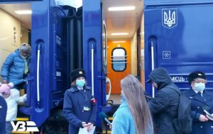 УЗ запустила поезд с абсолютно новыми вагонами: куда он ездит и что в нем есть (фото)