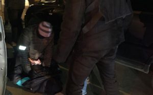 Правоохранители обезвредили международную преступную группировку: злоумышленники похищали людей на востоке Украины