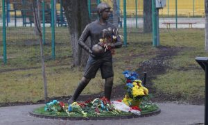 В Краматорске открыли памятник экс-игроку молодежки Авангарда, которого убили боевики так называемой ДНР