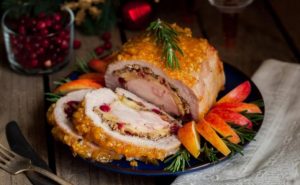 Горячие блюда на Новый год 2022: рецепты блюд, которые вкуснее на следующий день