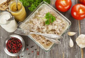 Рецепт холодца из свинины и курицы: 3 беспроигрышных варианта