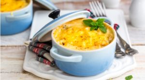 Как приготовить на Новый год жульен с грибами и курицей: простой рецепт