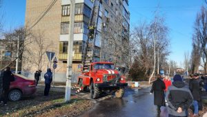 У багатоповерховому будинку стався вибух. Є постраждалі