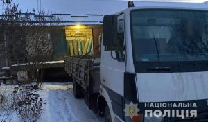 В Лимане грузовик сдавая задом наехал на мужчину