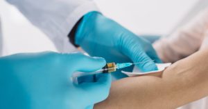 Первые в мире: в Израиле будут делать четвертую дозу covid-вакцины